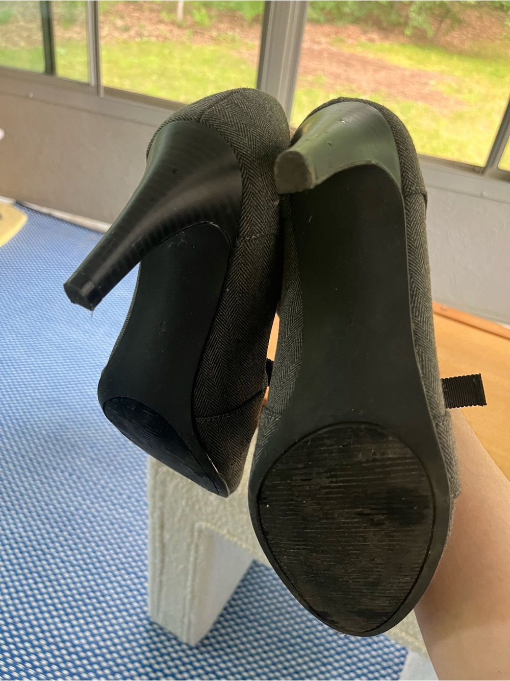 Kelly &Katie Classic Gray Herringbone Mary Jane Heels - Women's - Picture 3 of 3